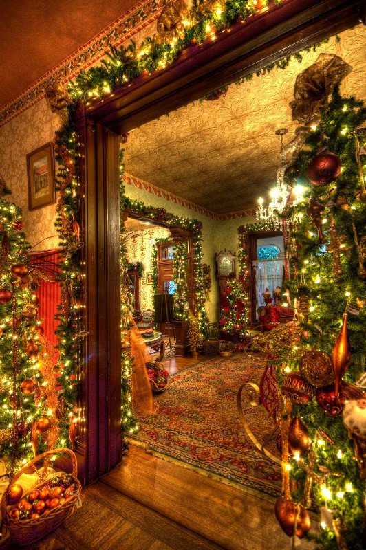 victorian-christmas-decorations-2016