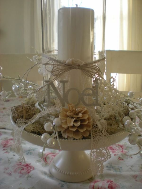 white-christmas-centerpiece-idea