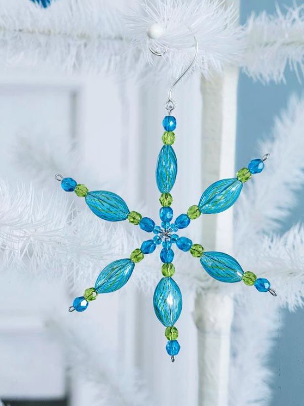 beaded-snowflake-ornaments