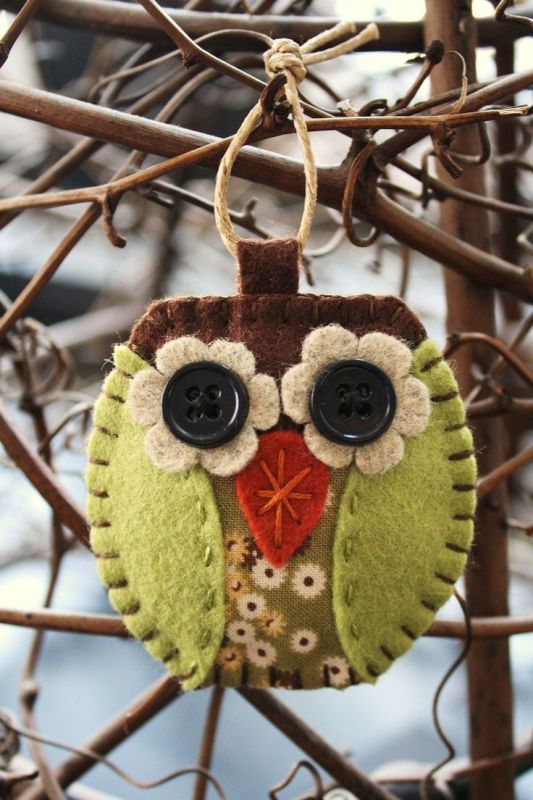 felt-owl-ornament