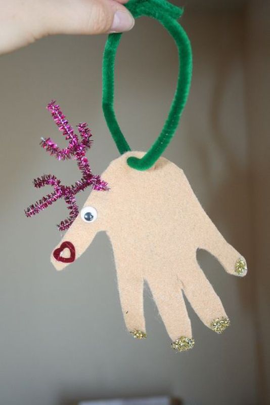 handprint-reindeer-ornament-craft