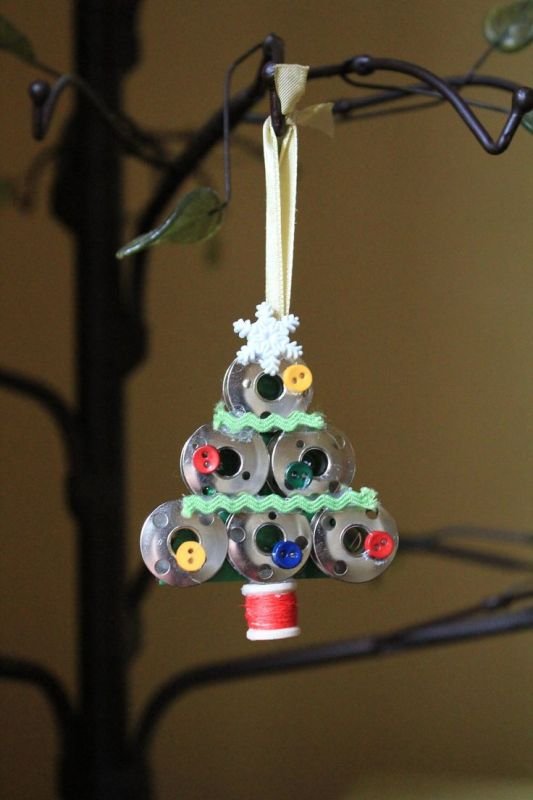 sewing-christmas-tree-ornaments