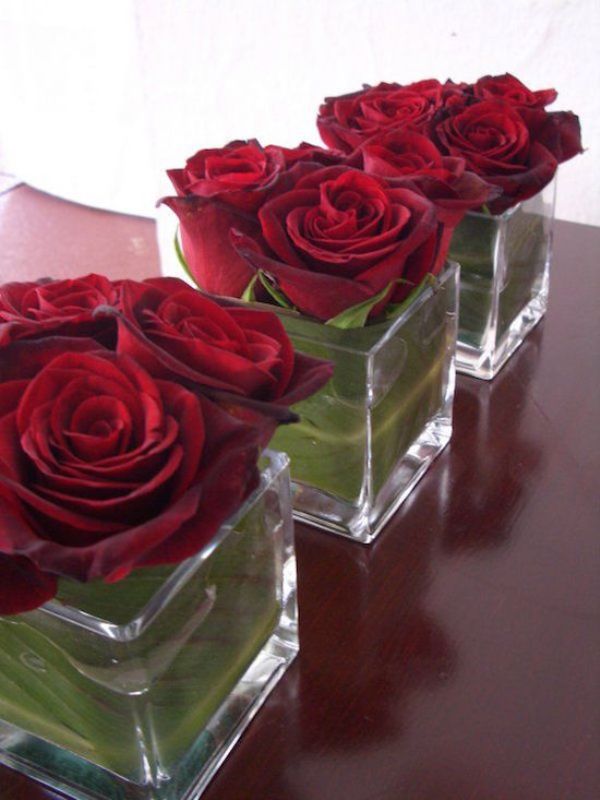 simple-red-rose-arrangement-centerpieces