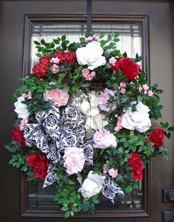 valentines-day-door-wreath
