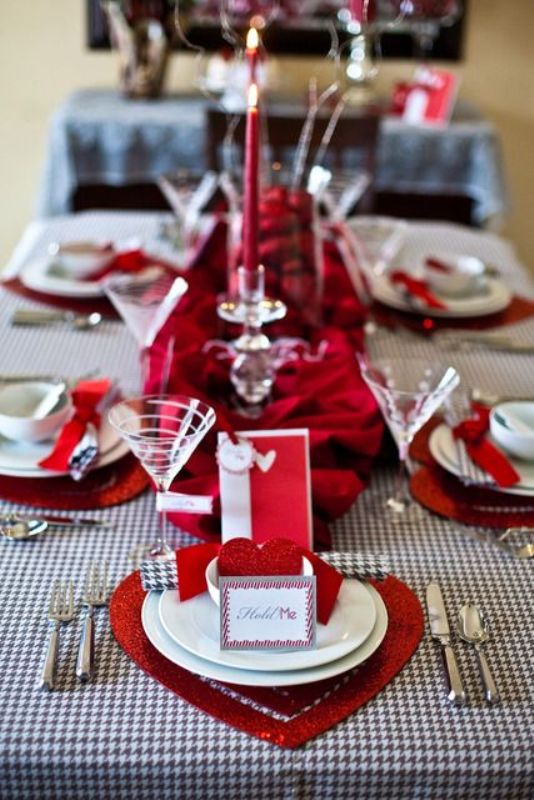 valentines-day-dinner-party-idea