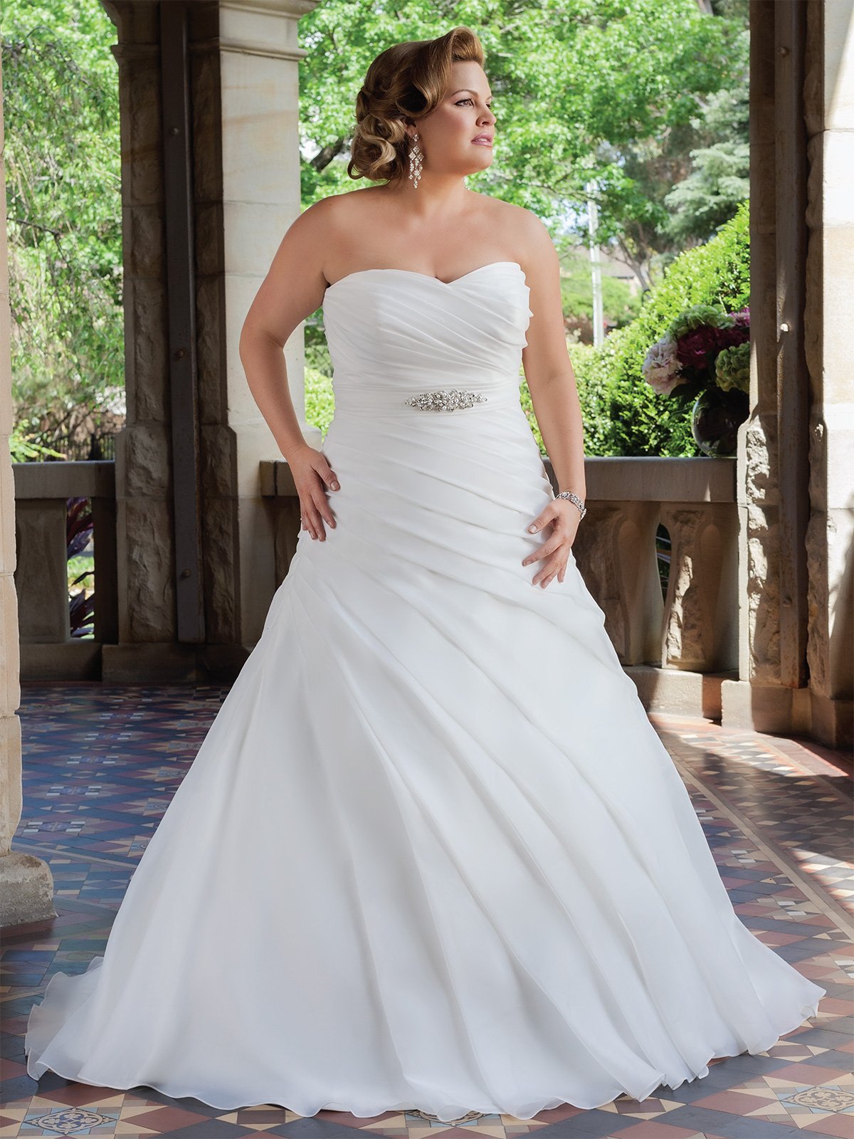 15 Plus Size Wedding Dresses To Make You Look Like Queen MagMent