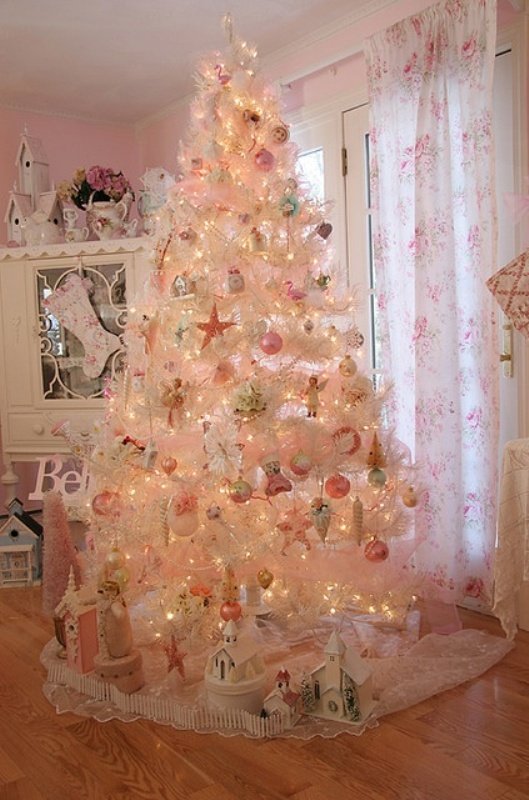25 Girly Christmas Tree Decorations For Girls Room - MagMent