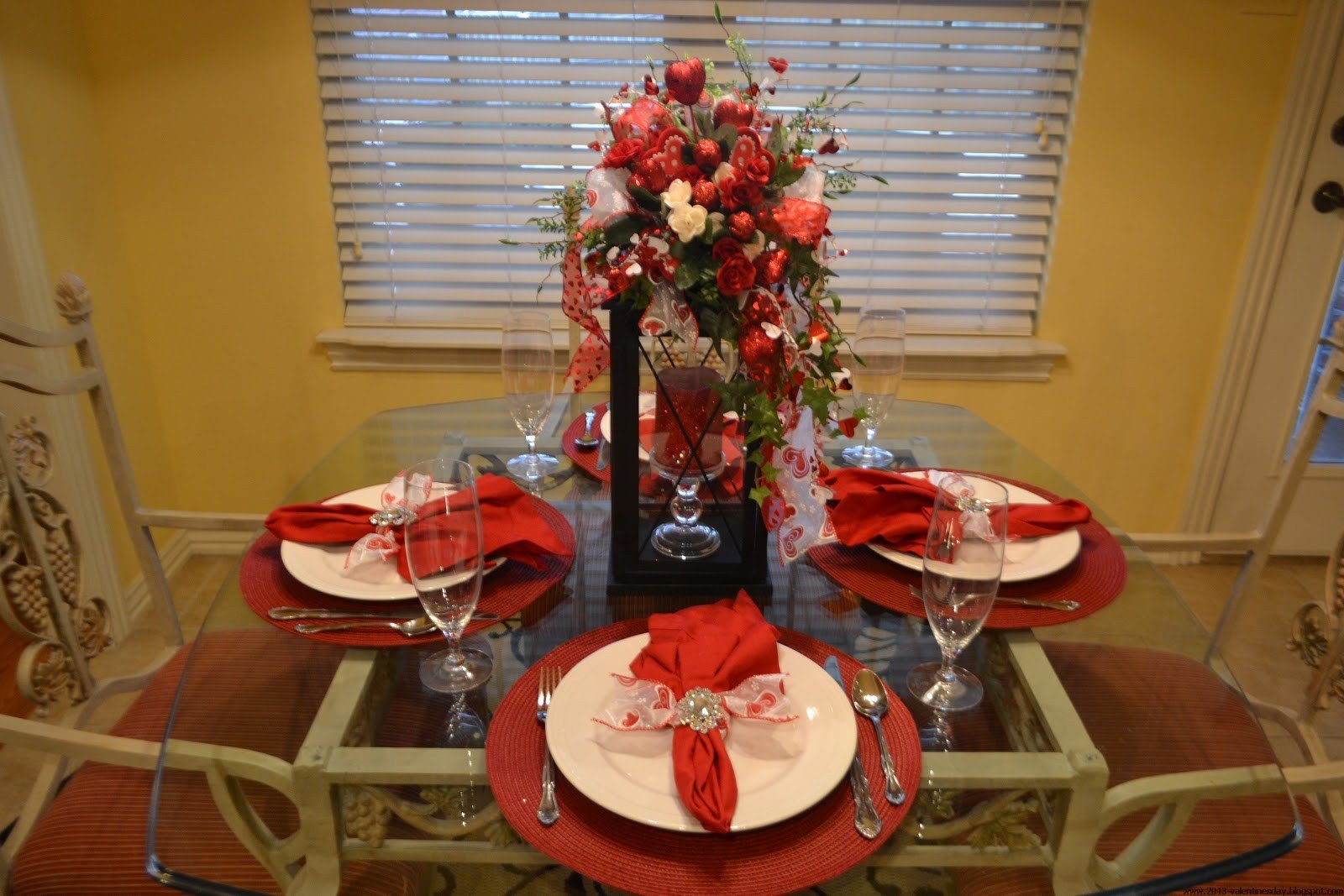 30 Valentines Decorations Ideas You Love Copy - MagMent